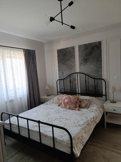Casă individuală cu 5 camere cu Garaj în Dumbrăvița