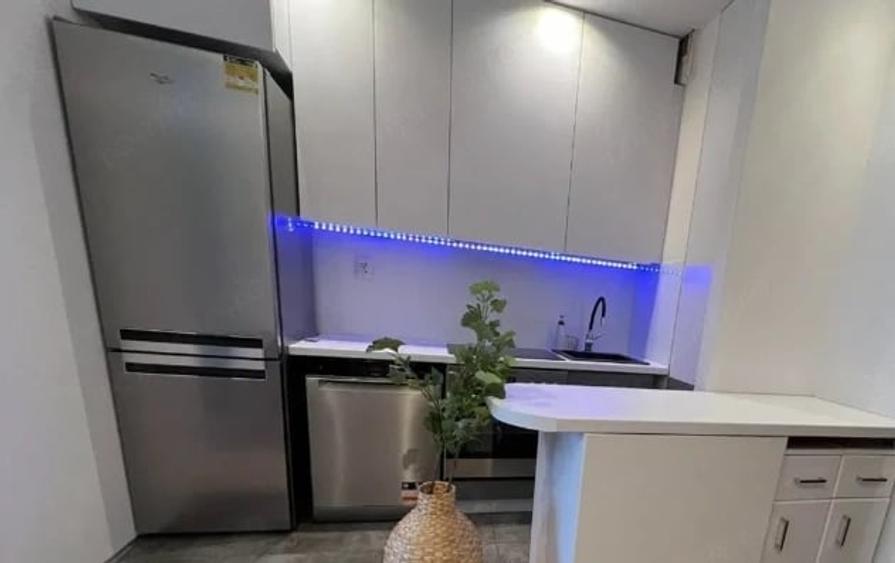 Apartament cu 2 camere decomandat în 13 Septembrie