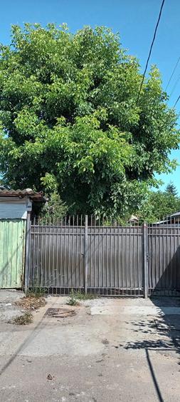 Casă cu Teren 300 Mp în Central