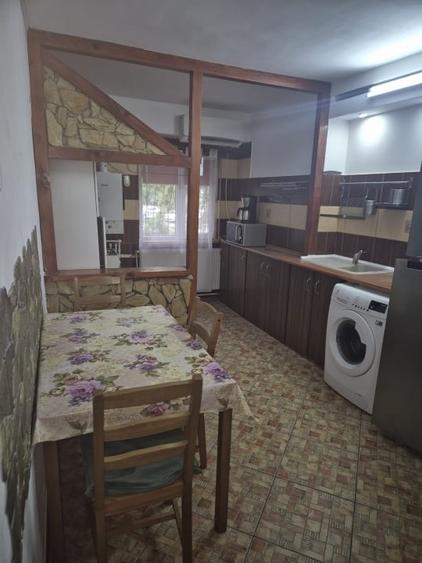 Apartament cu 3 camere decomandat, mobilat în Lacul Morii