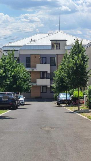 Apartament cu 3 camere decomandat în 1 Decembrie 1918