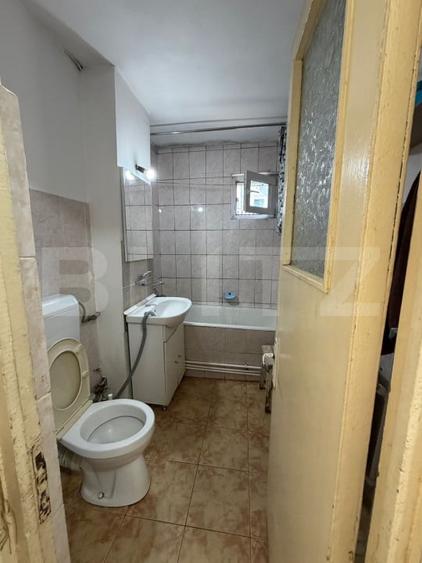Apartament cu 4 camere decomandat în Burdujeni