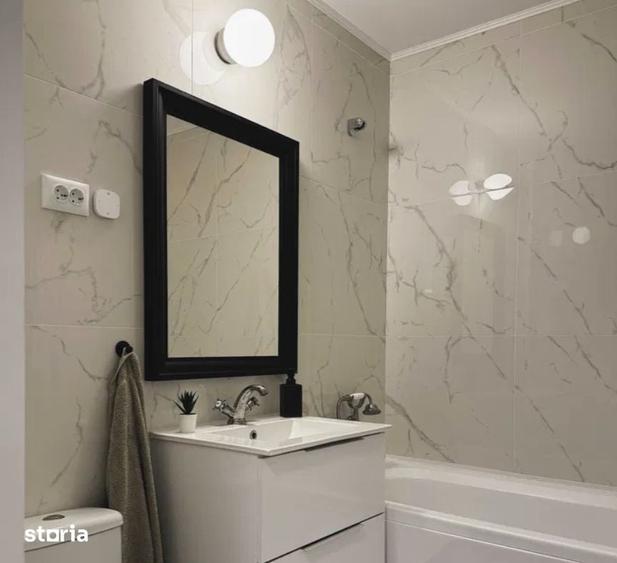 Apartament cu 2 camere nedecomandat în Tei