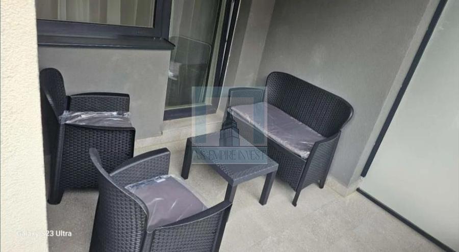 Apartament cu 2 camere semidecomandat, mobilat în 13 Decembrie