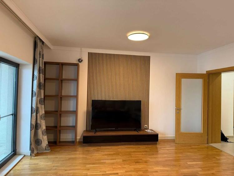Apartament cu 3 camere decomandat, mobilat în Floreasca