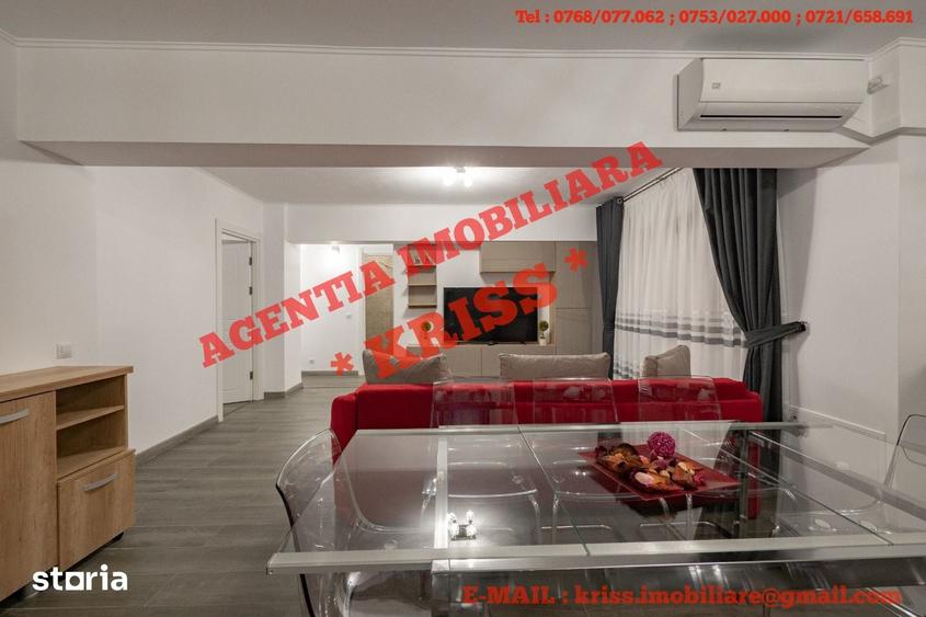 Apartament cu 4 camere decomandat în Central
