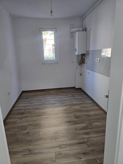 Apartament cu 3 camere decomandat în Giroc