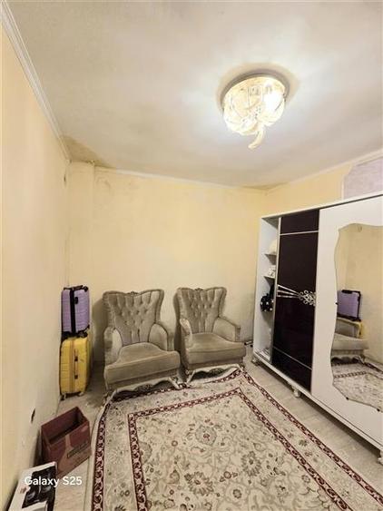 Casă individuală cu 6 camere cu Canalizare în Casa de Cultură