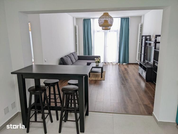Apartament cu 3 camere decomandat în Dârste