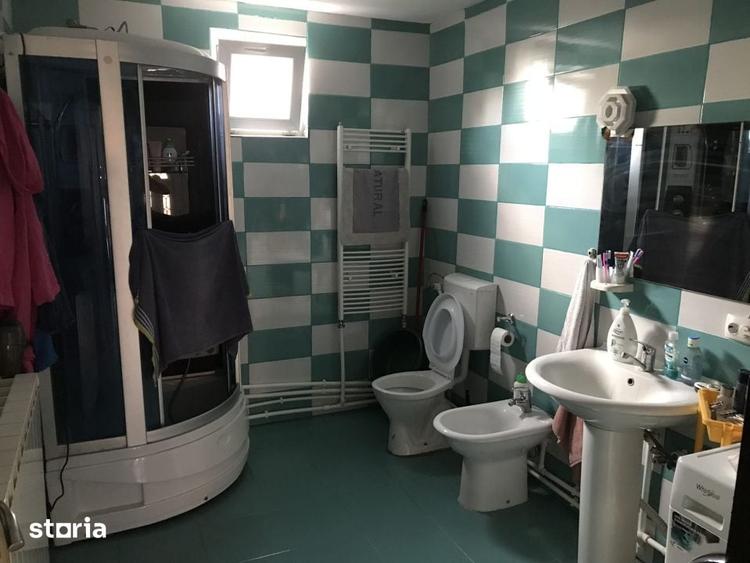 Casă cu 3 camere cu Teren 2260 Mp în Siloz