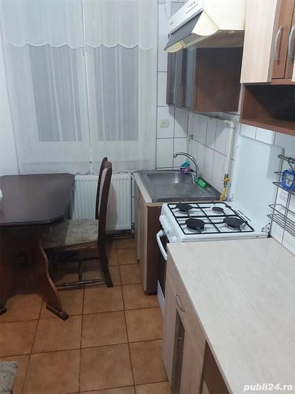 Garsonieră decomandată în Lipovei