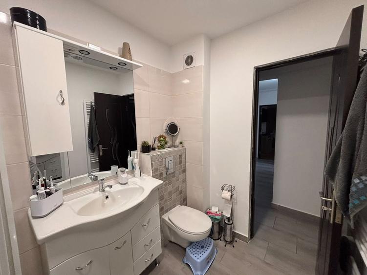 Apartament cu 2 camere în Vasile Aaron