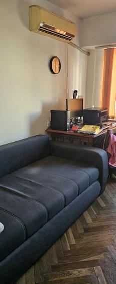 Apartament cu 3 camere decomandat în Casa de Cultură