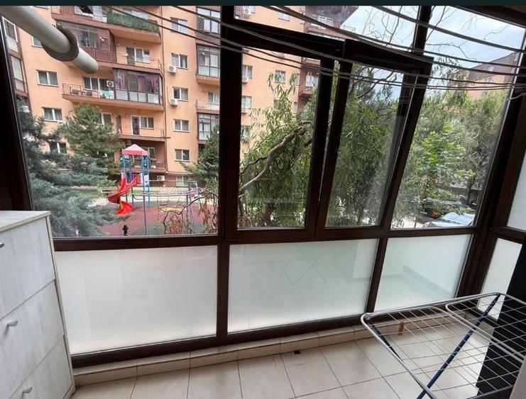 Apartament cu 2 camere decomandat în Exterior Vest