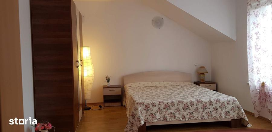 Casă cu 4 camere cu Teren 280 Mp în Trei Stejari