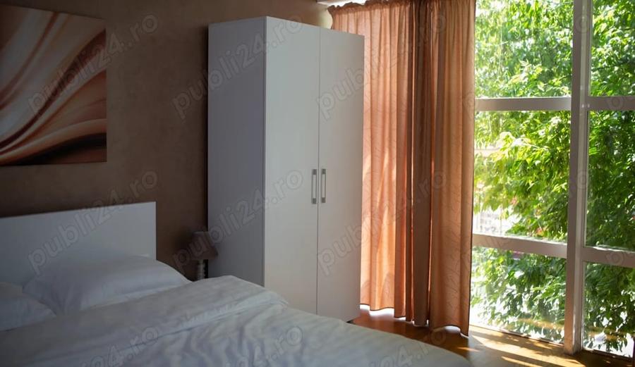 Apartament cu 3 camere în Piața Centrală