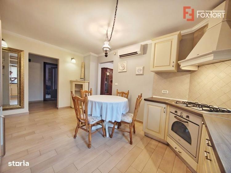 Apartament cu 3 camere decomandat în Girocului