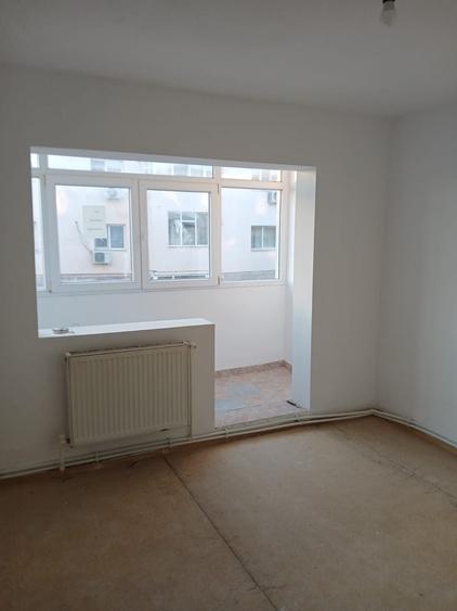 Apartament cu 4 camere în Ultracentral