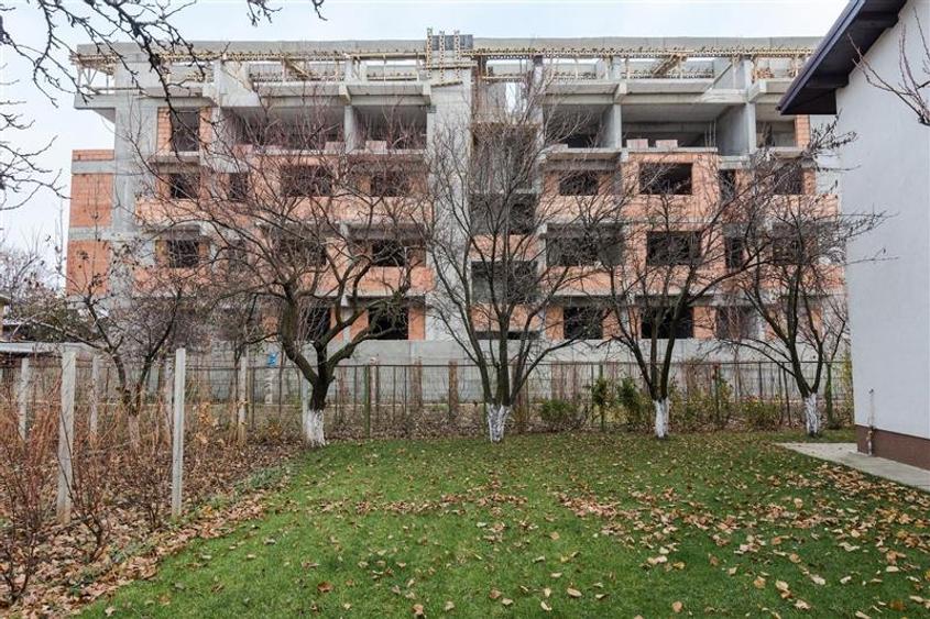 Teren Construcții intravilan de 2457 mp, în Drumul Taberei