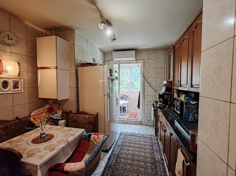 Apartament cu 2 camere decomandat în Drumul Taberei