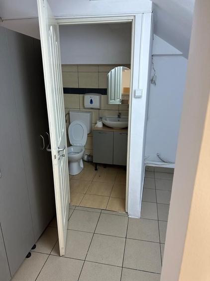 Spațiu comercial, de 30 mp, în Între Lacuri
