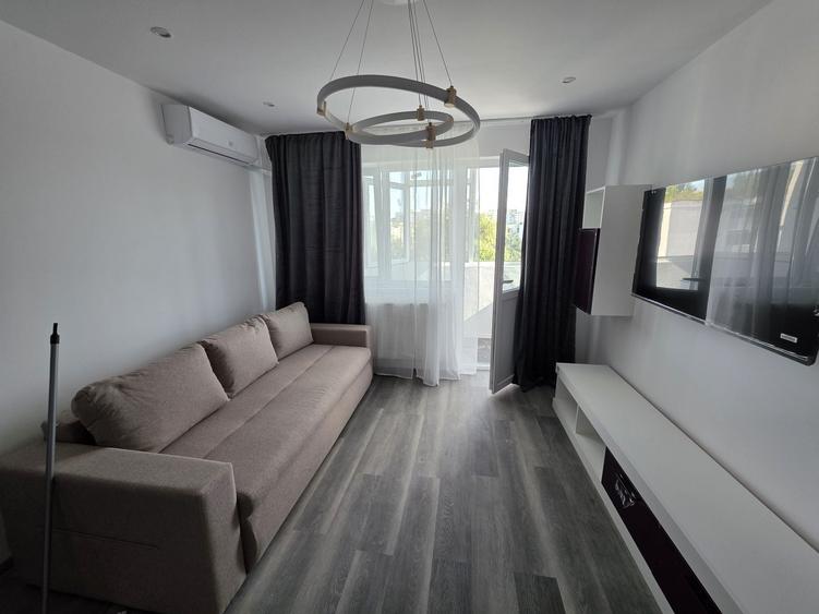 Apartament cu 3 camere decomandat în Barieră