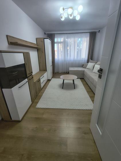 Apartament cu 2 camere decomandat în Exterior Vest