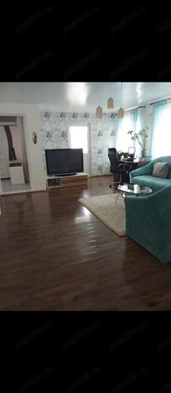 Casă cu 4 camere cu Teren 1128 Mp în 1 Mai