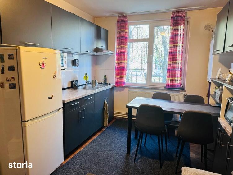Apartament cu 3 camere decomandat în Brazda lui Novac