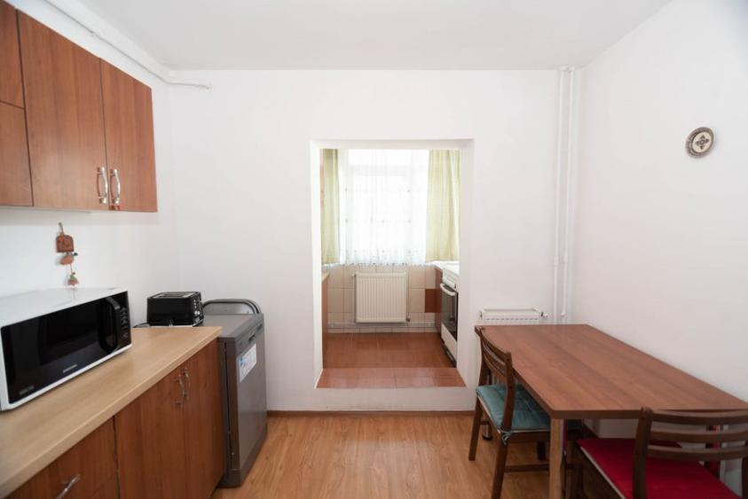 Apartament cu 2 camere decomandat în Popa Șapcă