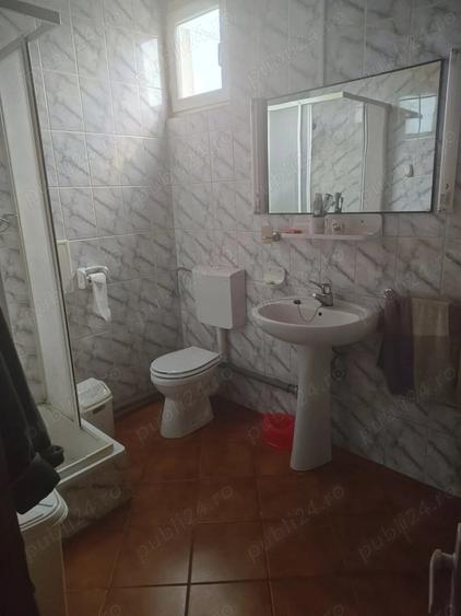Casă cu Teren 4000 Mp în Central