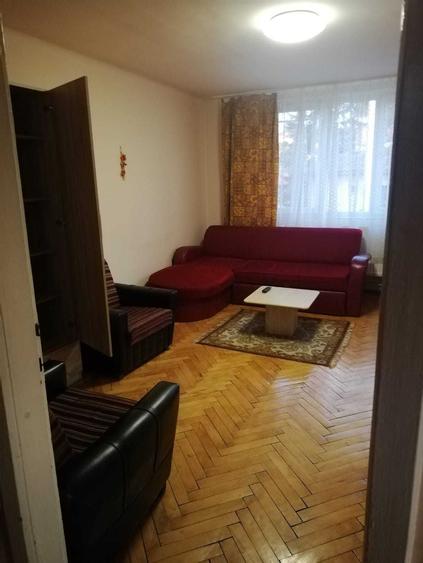Apartament cu 2 camere semidecomandat în Spitalul Județean