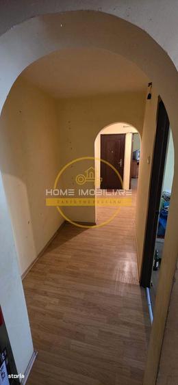 Apartament cu 3 camere decomandat în Dacia