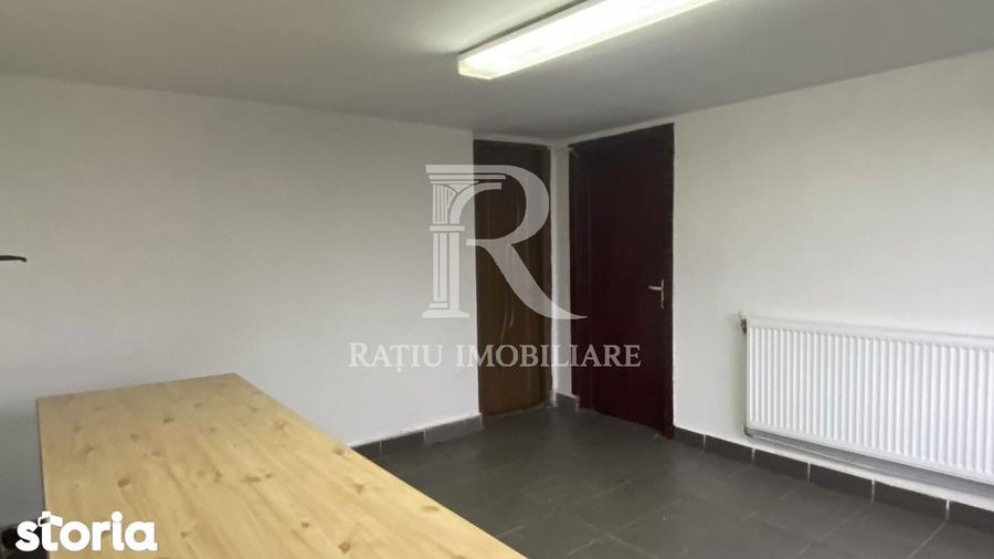 Casă cu 6 camere cu Teren 2582 Mp în Episcopia Bihorului