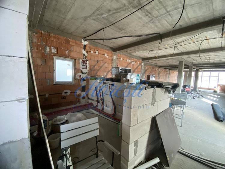 Spațiu comercial, de 700 mp, în Gilău