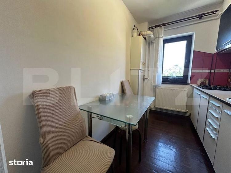 Apartament cu 2 camere decomandat în Piața Centrală