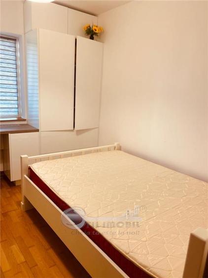 Apartament cu 3 camere decomandat în Tătărași