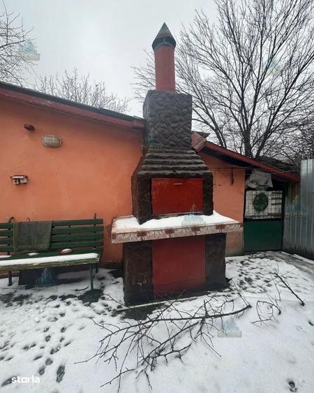 Casă cu 3 camere în Uiești