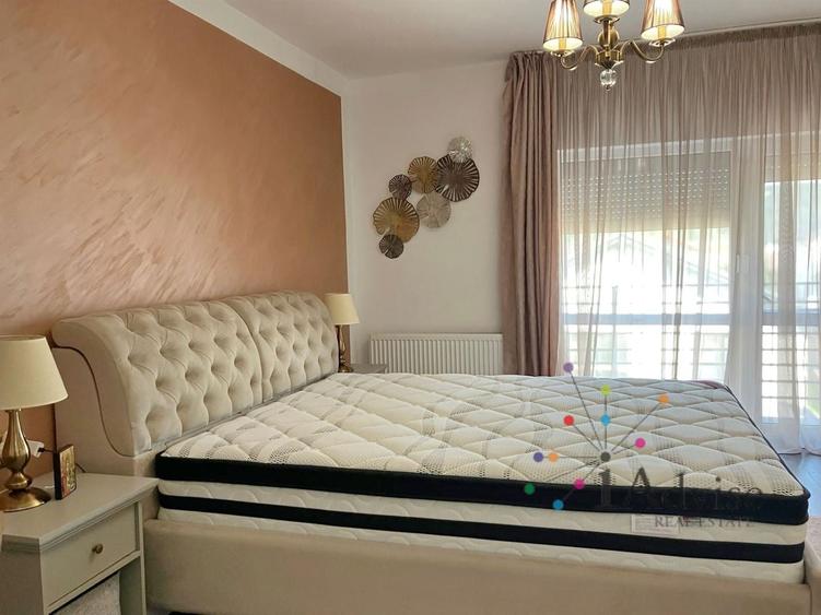 Casă individuală cu 4 camere cu Canalizare în Sânpetru