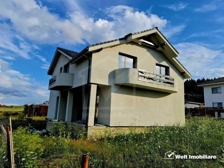 Casă individuală cu 4 camere cu Canalizare în Chinteni