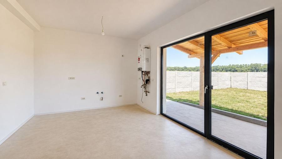 Duplex cu 3 camere cu Canalizare în Moșnița Nouă