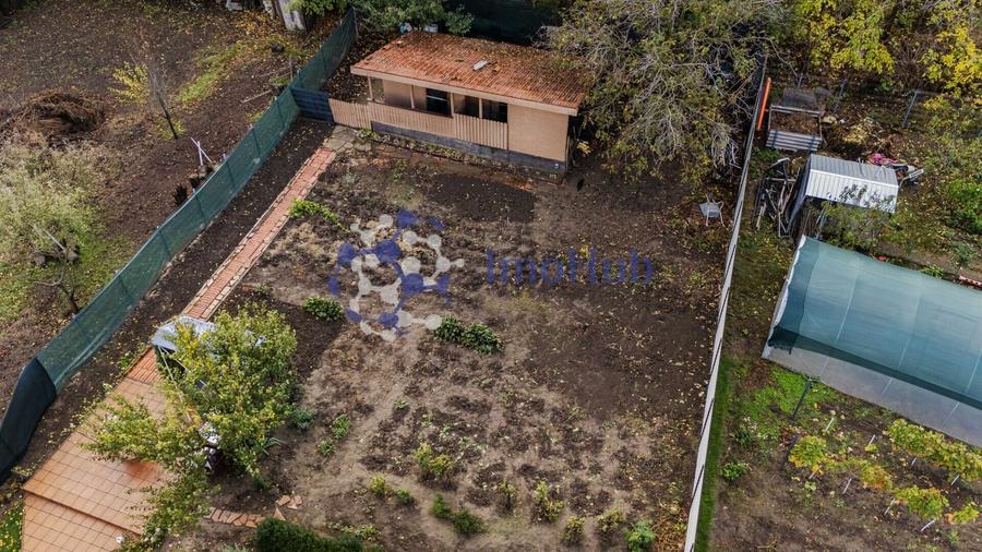 Casă individuală cu 3 camere cu Canalizare în Uricani