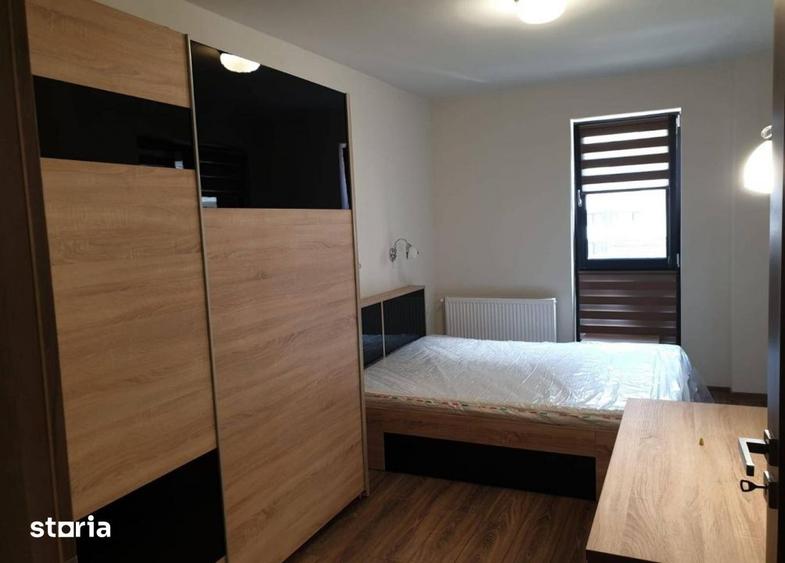 Apartament cu 3 camere semidecomandat, mobilat în Bună Ziua
