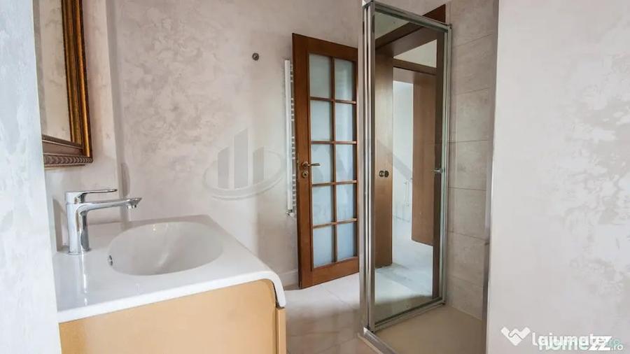Casă cu 3 camere cu Teren 750 Mp în Pipera