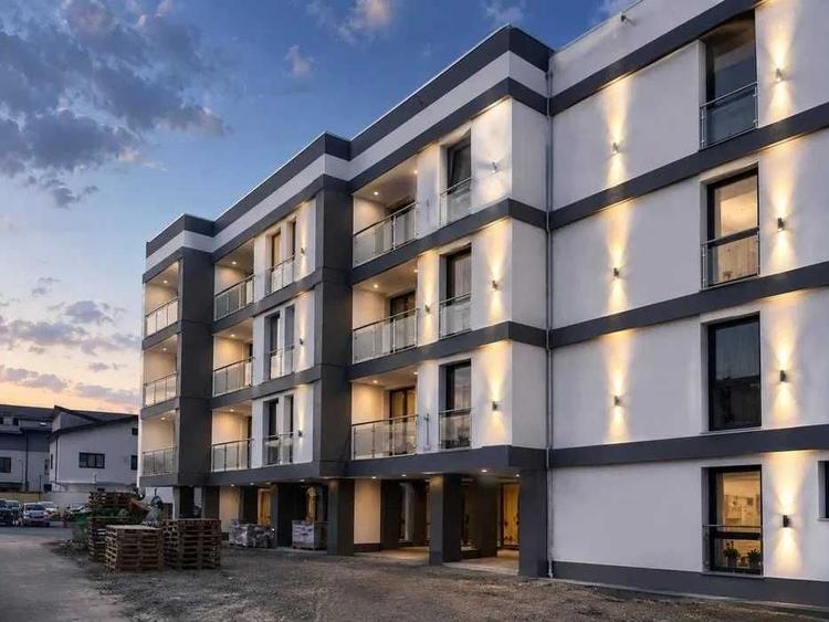 Apartament cu 2 camere decomandat în Sălăjan