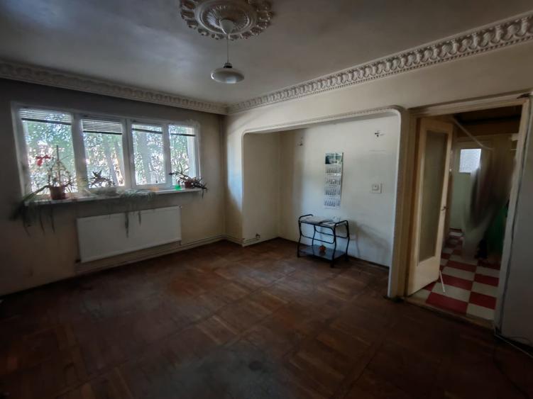 Apartament cu 2 camere decomandat în Port