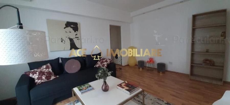 Apartament cu 2 camere semidecomandat, mobilat în Ultracentral