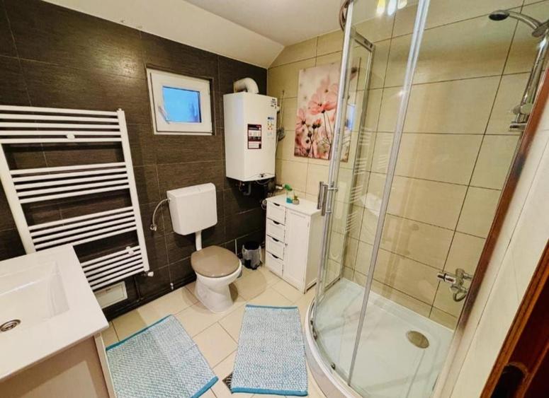 Casă individuală cu 5 camere cu Piscina în Feleacu