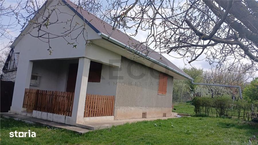 Reco Teren extravilan cu casa de vacanta in zona Episcopia - 1