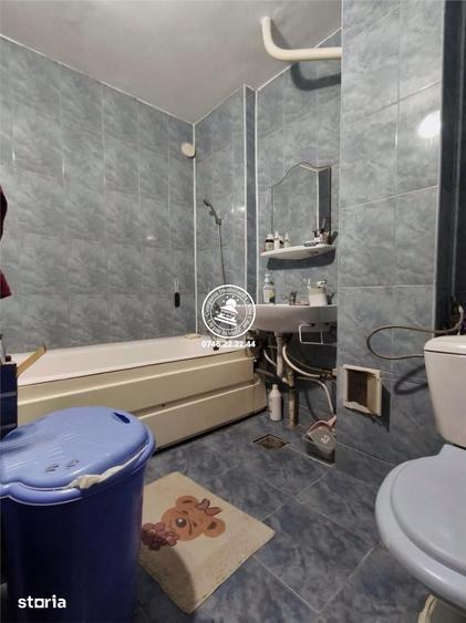 Apartament cu 3 camere decomandat în Frumoasa